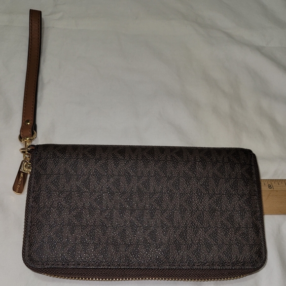 Michael michael kors wallet - Picture 2 of 3